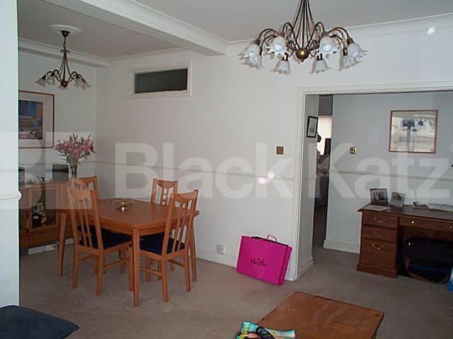 			NEW INSTRUCTION BY HYDE PARK!, 2 Bedroom, 1 bath, 1 reception Flat			 Lancaster, LANCASTER GATE